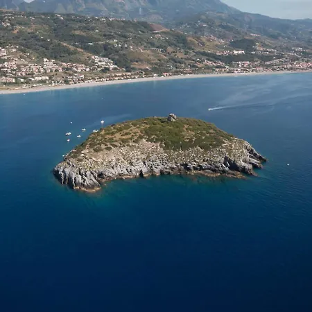 Parthenius Di Diamante 4*