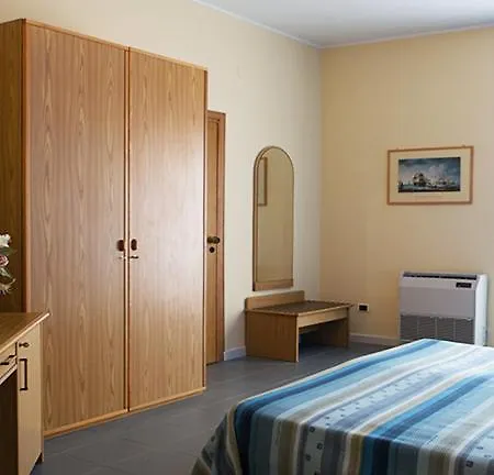 Hotel Parthenius Di Diamante 4*